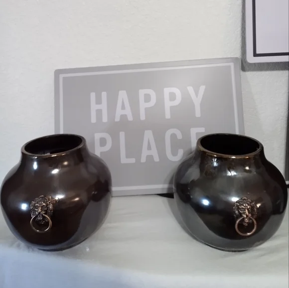 Planters - Picture 2 of 2